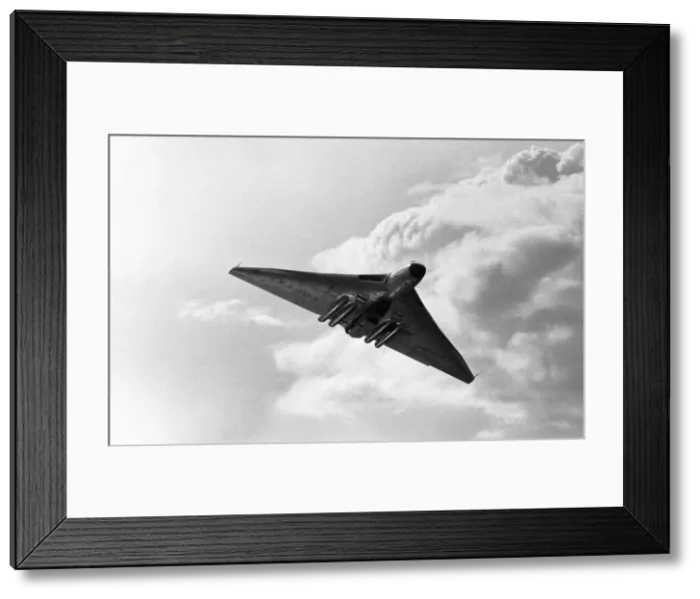 Framed Print : Avro 698 Vulcan B-1 Framed Print : Avro 698 Vulcan B-1