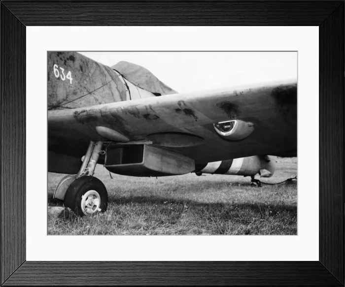 Framed Print : Supermarine Spitfire Framed Print : Supermarine Spitfire