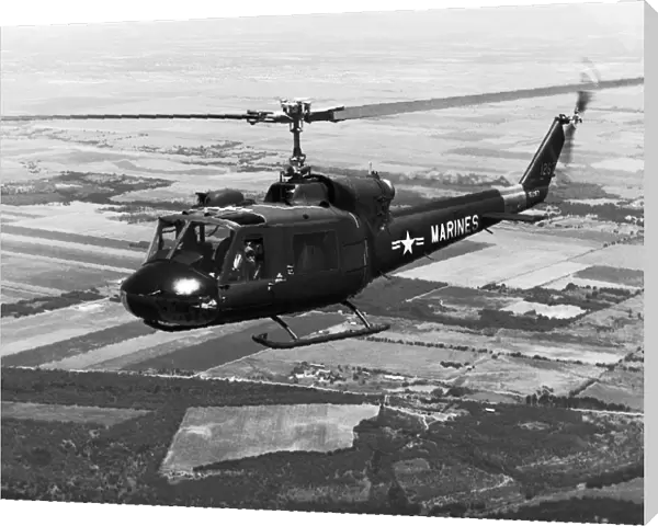 Bell 204 UH-1E Huey