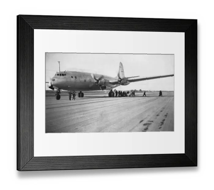 Framed Print : Aerosudest Sncase Se-2010 Armagnac Parked Framed Print : Aerosudest Sncase Se-2010 Armagnac Parked
