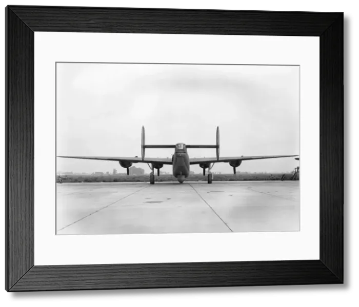 Framed Print : Consolidated B-24J Liberator B-8 Framed Print : Consolidated B-24J Liberator B-8