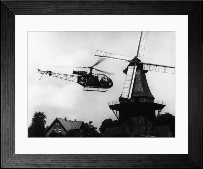 Framed Print : Aerospatiale SA-315 Alouette II / 2 Framed Print : Aerospatiale SA-315 Alouette II / 2