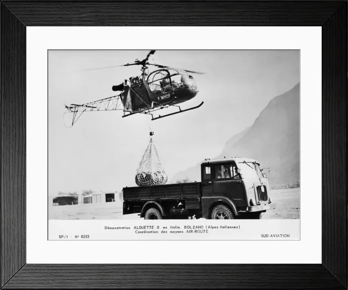 Framed Print : Aerospatiale SA-315 Alouette II / 2 Framed Print : Aerospatiale SA-315 Alouette II / 2