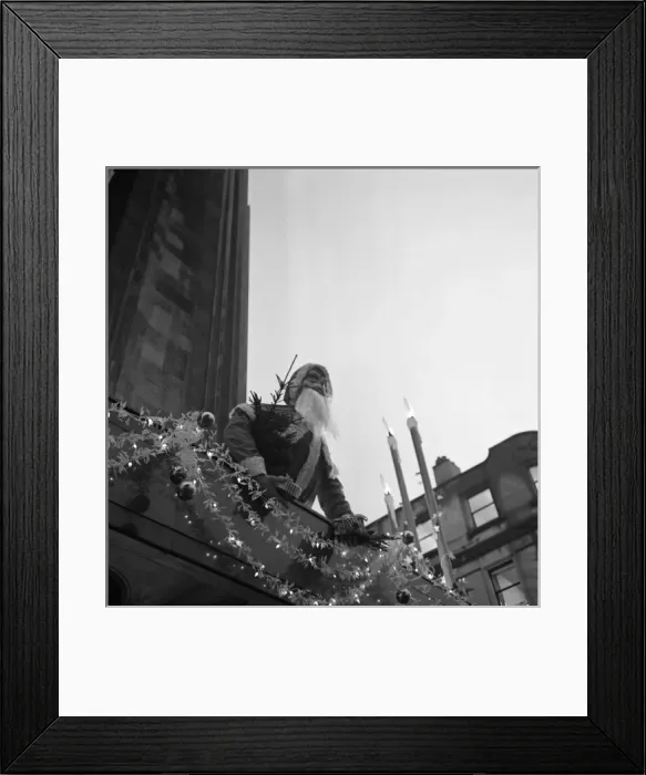 Framed Print : Santa Claus building decorations