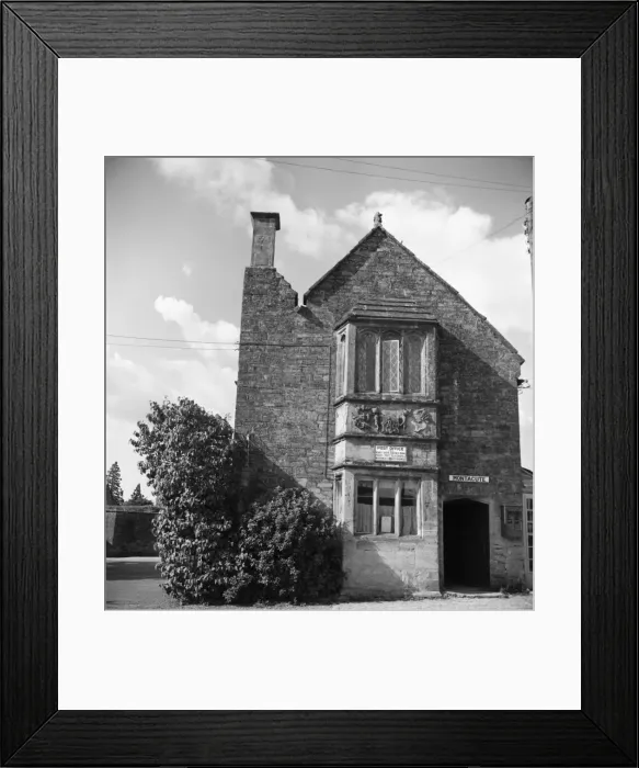 Framed Print : Montacute Post Office Framed Print : Montacute Post Office
