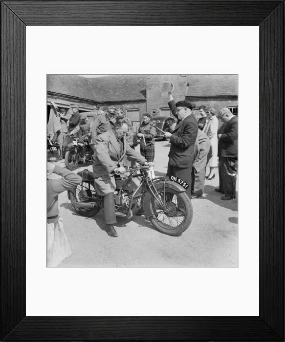 Framed Print : Veteran Car Rally, Great Whitley, Worcestershire Framed Print : Veteran Car Rally, Great Whitley, Worcestershire