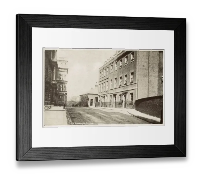 Framed Print : Downing Street, London - Home of the British Prime Minister Framed Print : Downing Street, London - Home of the British Prime Minister