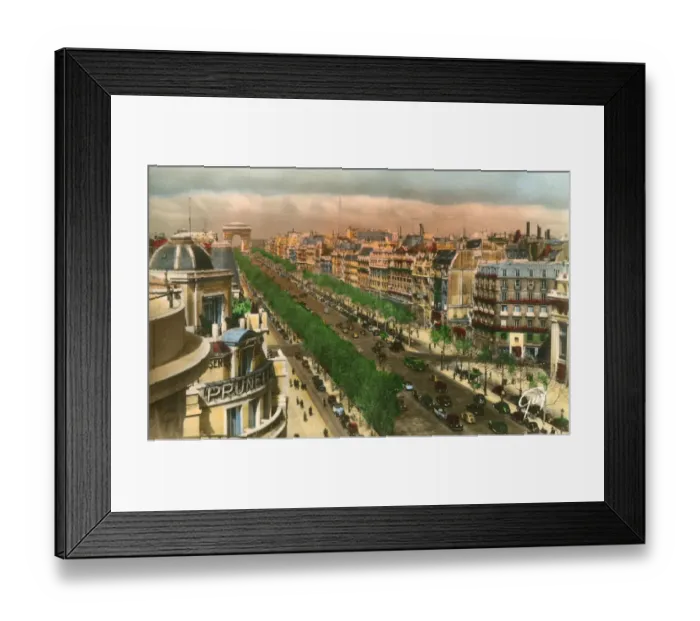 Framed Print : Paris, France - Avenue des Champs-Elysees Framed Print : Paris, France - Avenue des Champs-Elysees