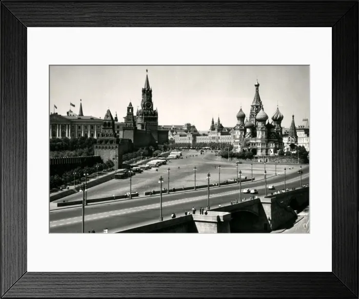 Framed Print : View of Red Square, Moscow with St Basils Cathedral Framed Print : View of Red Square, Moscow with St Basils Cathedral