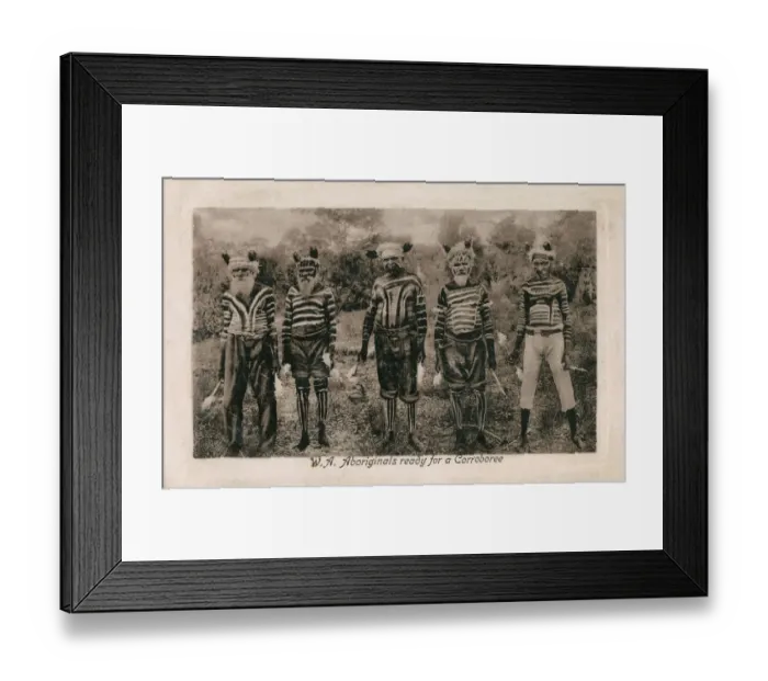 Framed Print : Western Australia - Aborigine Elders ready for a Corroboree Framed Print : Western Australia - Aborigine Elders ready for a Corroboree
