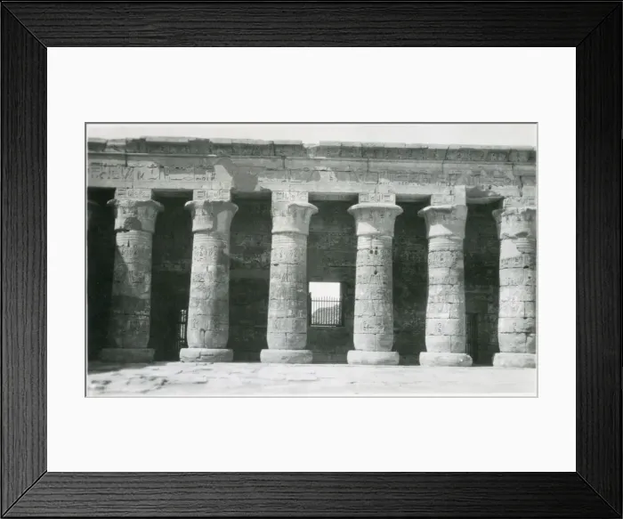 Framed Print : Thebes, Upper Egypt, North Africa - Medinet Habu Framed Print : Thebes, Upper Egypt, North Africa - Medinet Habu