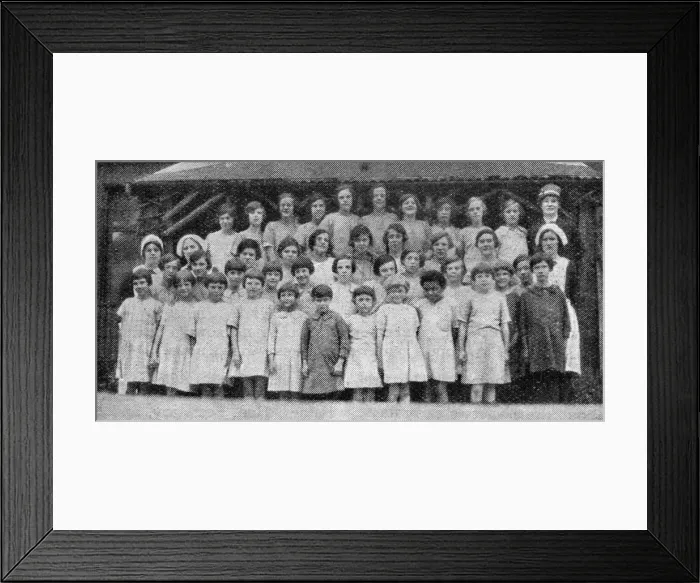 Framed Print : St Michaels Girls Home, Shipton under Wychwood, Oxfordshire Framed Print : St Michaels Girls Home, Shipton under Wychwood, Oxfordshire