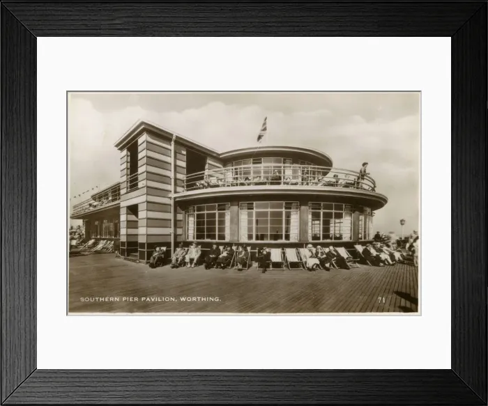 Framed Print : The Southern Pier Pavilion, Worthing, West Sussex Framed Print : The Southern Pier Pavilion, Worthing, West Sussex