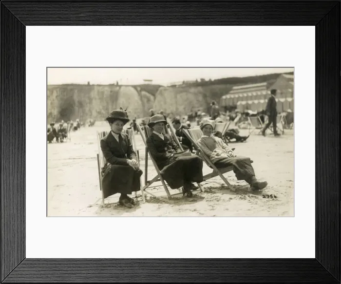 Framed Print : Three Spinsters soak up the rays on the beach at Broadstairs Framed Print : Three Spinsters soak up the rays on the beach at Broadstairs