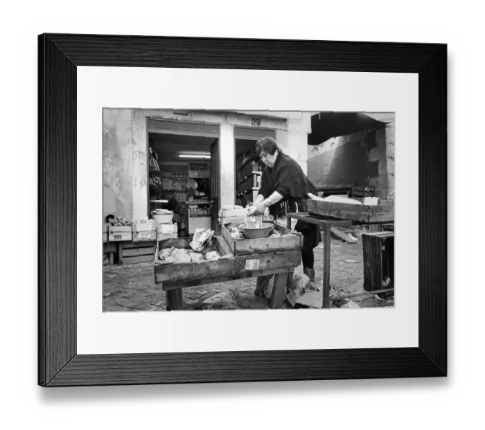 Framed Print : Fishmonger, Lison, Portugal - 1 Framed Print : Fishmonger, Lison, Portugal - 1