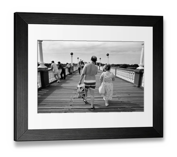 Framed Print : English couple, Southport Framed Print : English couple, Southport