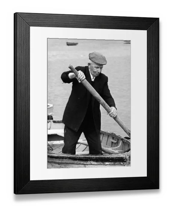 Framed Print : Irish boatman, Limmerick - 2 Framed Print : Irish boatman, Limmerick - 2