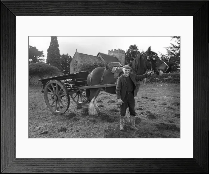 Framed Print : Wagoner, Shropshire - 2 Framed Print : Wagoner, Shropshire - 2