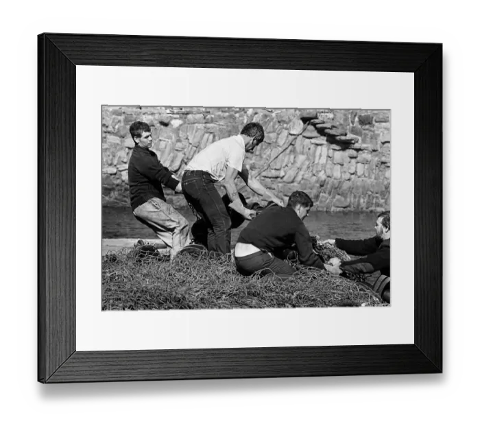 Framed Print : Fishermen with nets, St Abb s Framed Print : Fishermen with nets, St Abb s