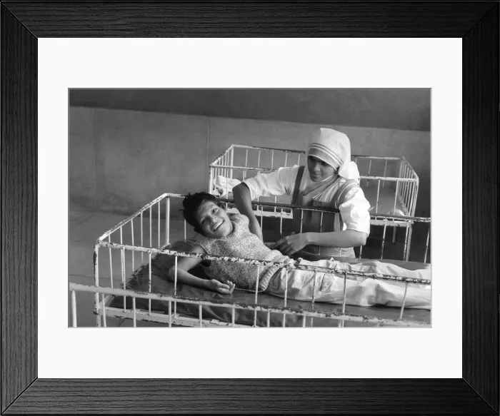 Framed Print : Boy with nurse, Jaipur, India Framed Print : Boy with nurse, Jaipur, India