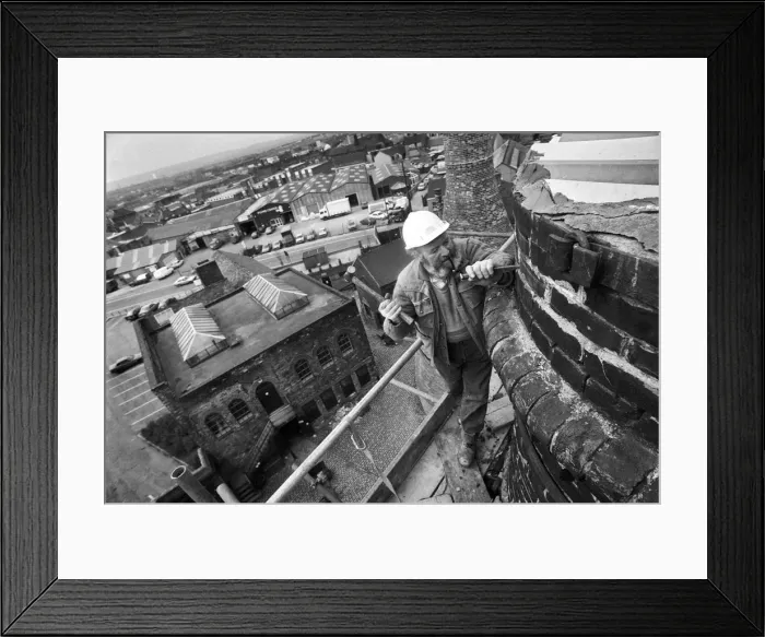 Framed Print : Bottle oven repair, Potteries Framed Print : Bottle oven repair, Potteries