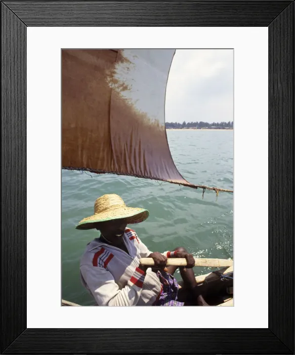 Framed Print : Sri Lankan fisherman in outrigger boat - 4 Framed Print : Sri Lankan fisherman in outrigger boat - 4