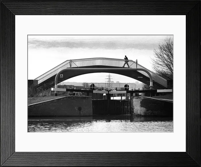 Framed Print : Footbridge over Tinsley Locks, Sheffield Framed Print : Footbridge over Tinsley Locks, Sheffield