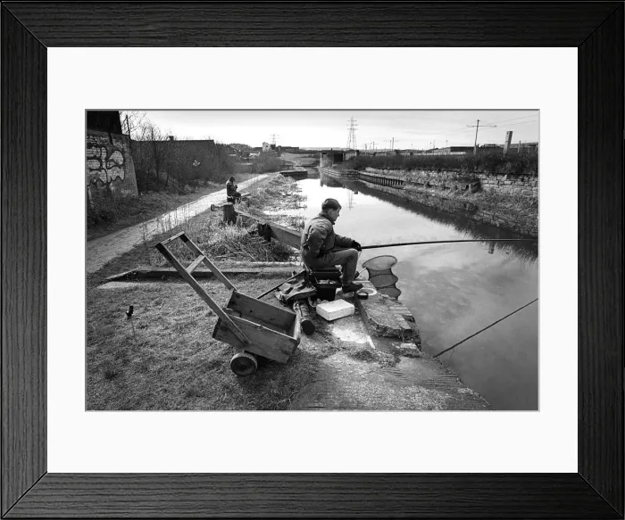 Framed Print : Anglers, Tinsley Locks, Sheffield Framed Print : Anglers, Tinsley Locks, Sheffield