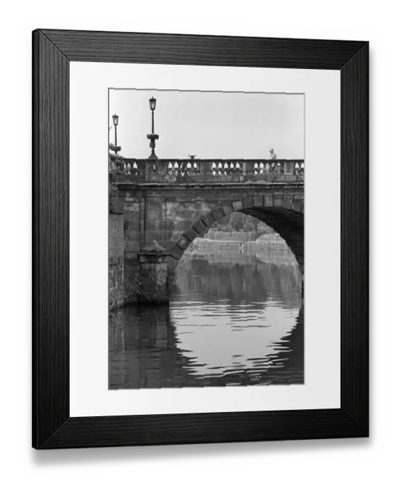 Framed Print : Welsh Bridge over the River Severn, Shrewsbury Framed Print : Welsh Bridge over the River Severn, Shrewsbury