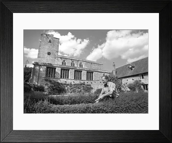 Framed Print : Priory Farm and St Marys Priory Church, Deerhurst, Gloucest Framed Print : Priory Farm and St Marys Priory Church, Deerhurst, Gloucest