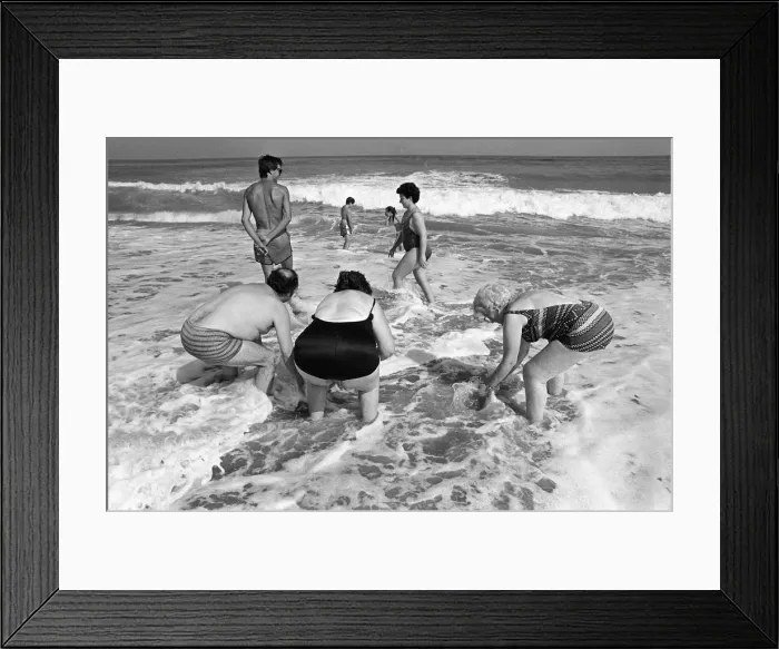 Framed Print : Bottoms up - Costa del Sol Framed Print : Bottoms up - Costa del Sol