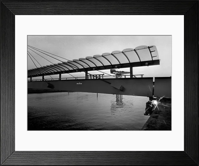 Framed Print : Construction of Bells Bridge across River Clyde, Glasgow Framed Print : Construction of Bells Bridge across River Clyde, Glasgow