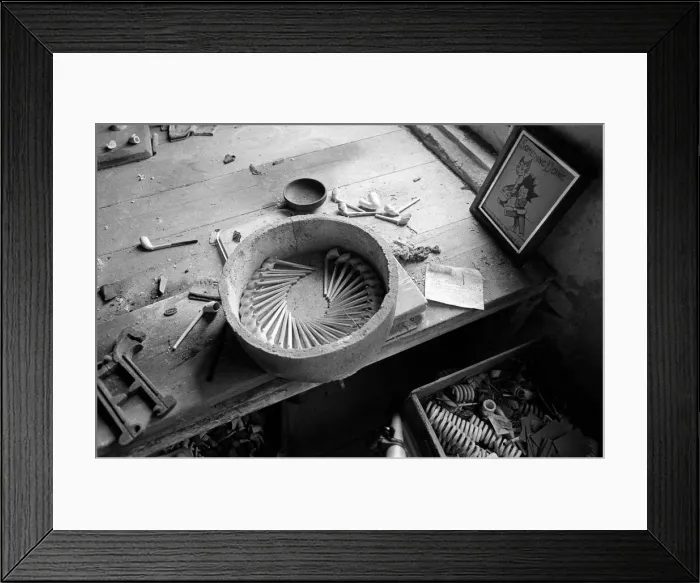 Framed Print : Clay pipes from Southorns pipeworks, Broseley, Shropshire Framed Print : Clay pipes from Southorns pipeworks, Broseley, Shropshire