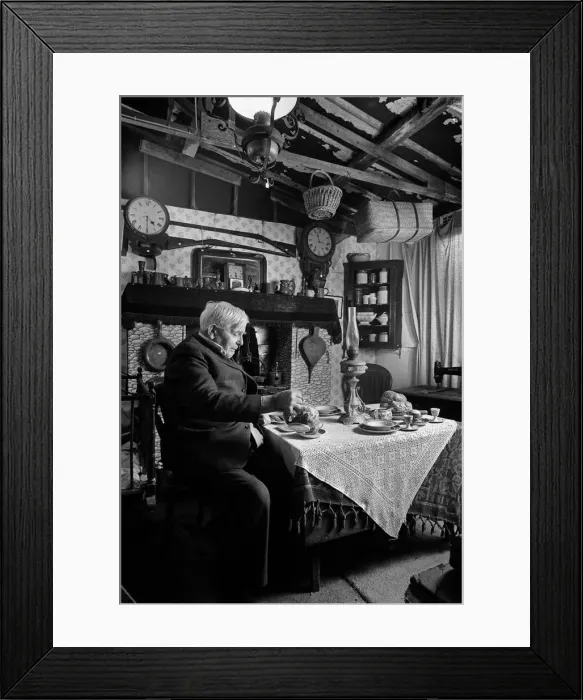 Framed Print : Mr Harry Bevan, of Staffordshire known as Mr Magpie Framed Print : Mr Harry Bevan, of Staffordshire known as Mr Magpie