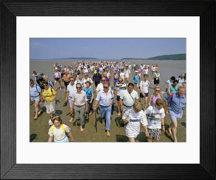 Framed Print : Cedric Robinson, Queens Guide to the Kent Sands Framed Print : Cedric Robinson, Queens Guide to the Kent Sands