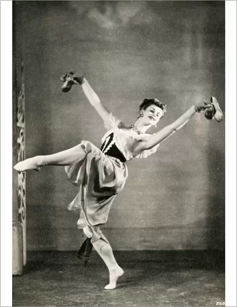 Julia Farron - Ballet Dancer in Mlle. Theodore - Scene 1