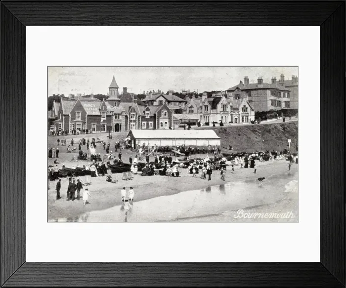 Framed Print : View of the beach, Bournemouth, Hampshire Framed Print : View of the beach, Bournemouth, Hampshire