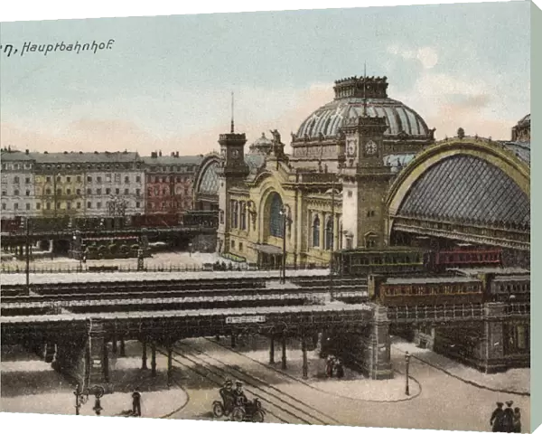 Mainline railway station, Dresden, Germany