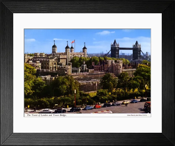 Framed Print : The Tower of London and London Bridge Framed Print : The Tower of London and London Bridge