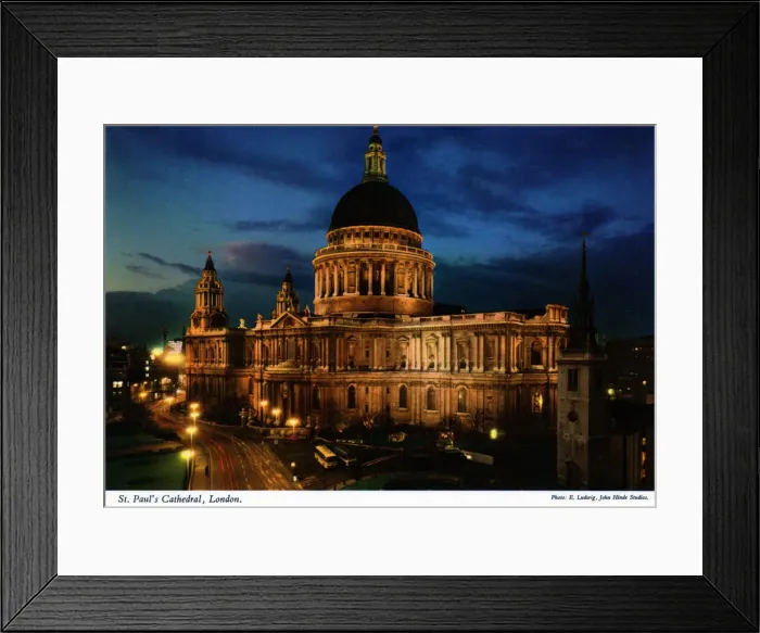 Framed Print : St Pauls Cathedral, London Framed Print : St Pauls Cathedral, London