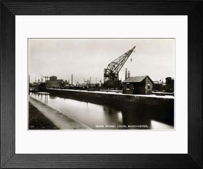 Framed Print : Mode Wheel Locks, Manchester, England Framed Print : Mode Wheel Locks, Manchester, England