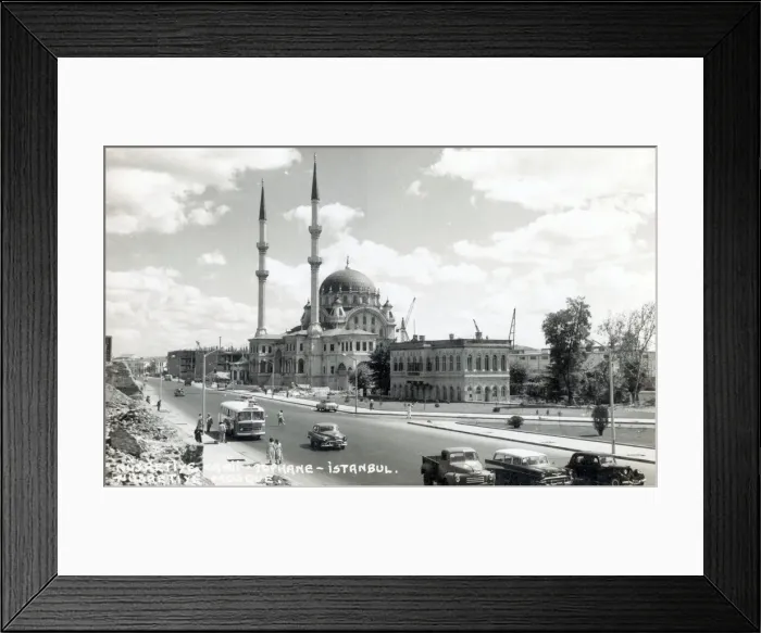 Framed Print : Nusretiye Mosque - an ornate mosque located in Tophane district of Beyoglu, Istanbul, Turkey Framed Print : Nusretiye Mosque - an ornate mosque located in Tophane district of Beyoglu, Istanbul, Turkey