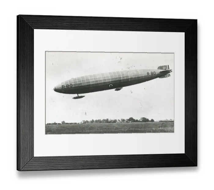 Framed Print : R. 80 airship, side view
