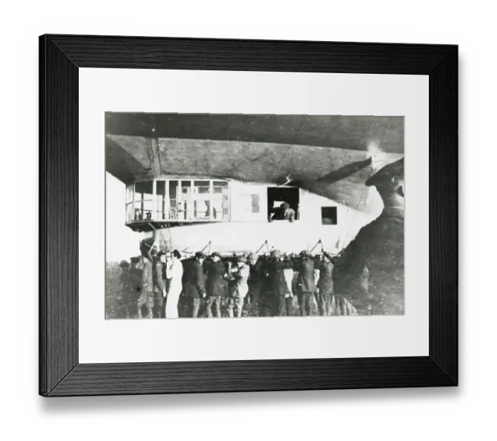Framed Print : Airship R. 36, close-up of car on ground Framed Print : Airship R. 36, close-up of car on ground
