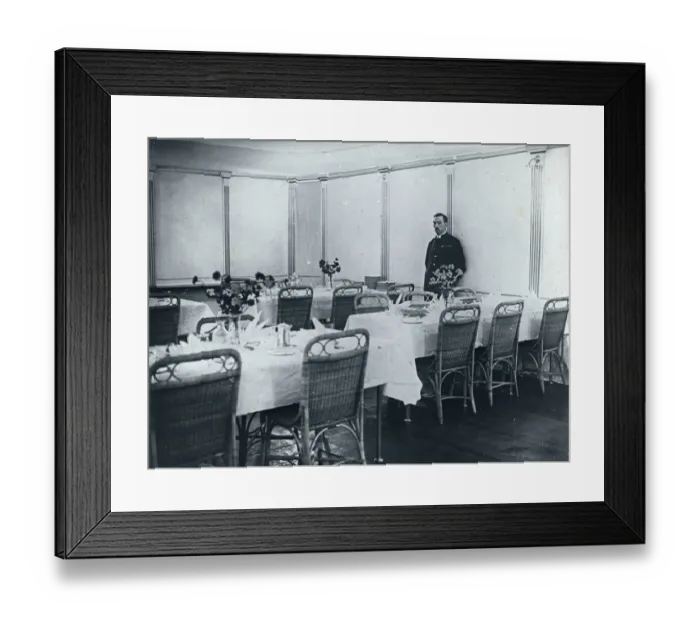Framed Print : Airship R. 101 Dining Room Framed Print : Airship R. 101 Dining Room