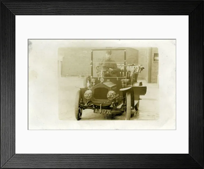 Framed Print : De Dion Bouton Vintage Car Framed Print : De Dion Bouton Vintage Car