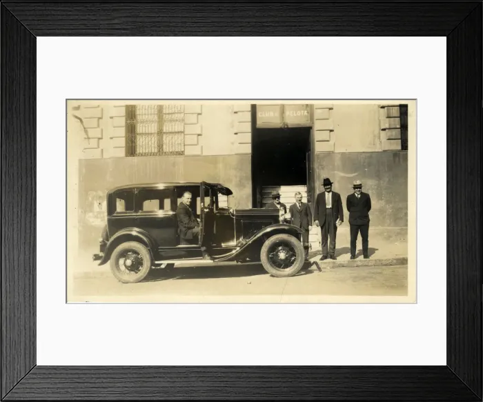 Framed Print : Vintage Car (awaiting identification) Framed Print : Vintage Car (awaiting identification)