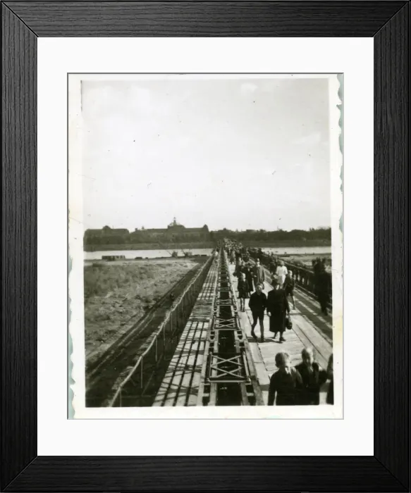 Framed Print : British Army Royal Engineers building The Freeman Bridge Framed Print : British Army Royal Engineers building The Freeman Bridge
