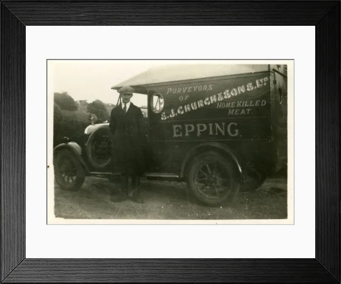 Framed Print : Bullnose Morris Vintage Van Framed Print : Bullnose Morris Vintage Van
