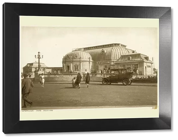 The Worthing Pier Pavilion. Performing were the Co-Optimists